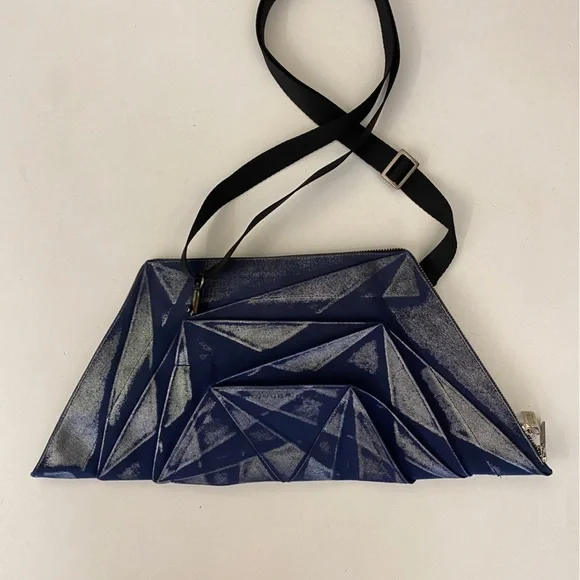 Issey‎ Miyake132 5 Origami Folded Cluch Convertible Shoulder Bag Navy Silver